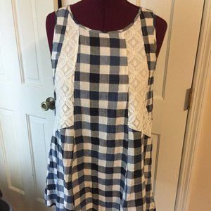 ENTRO JUNIOR'S SIZE M DRESS SHORT BLUE & WHITE CHECKS LACE DESIGN SLEEVELESS